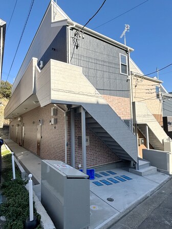 sri Pullanna Ikutaの物件外観写真